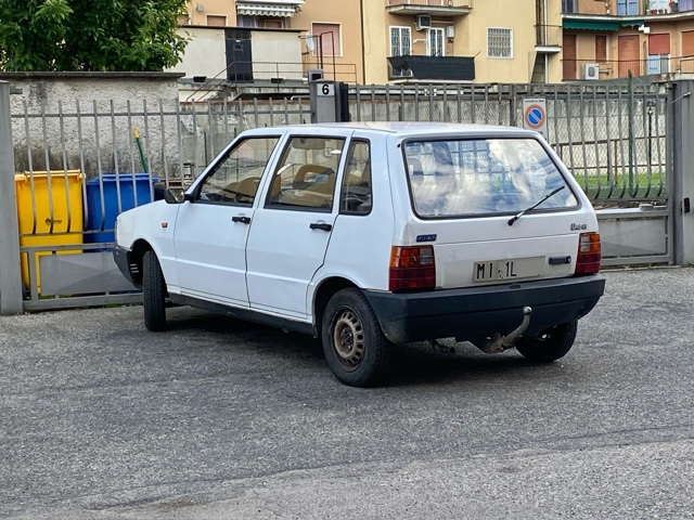 www.targhenere.net/gallery2/wp-content/uploads/2025/04/fiat_uno_mi1l_pt2.jpg