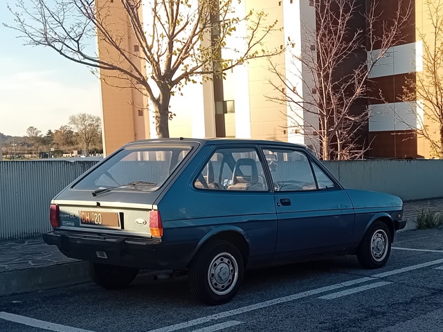 www.targhenere.net/gallery2/wp-content/uploads/2025/04/ford_fiesta_i_900_gl_-_1981_tonymura_tn46048.jpg
