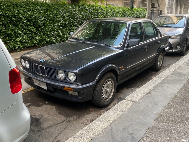 www.targhenere.net/gallery2/wp-content/uploads/2025/05/bmw_e30_325ix_mi3e_pt2.jpg