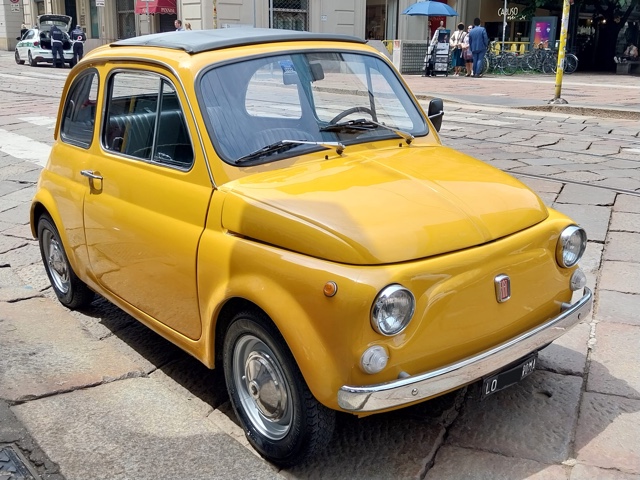 www.targhenere.net/gallery2/wp-content/uploads/2025/05/fiat500_markino_tn15231_01.jpg