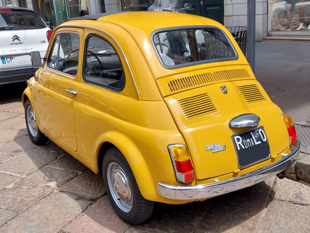 www.targhenere.net/gallery2/wp-content/uploads/2025/05/fiat500_markino_tn15231_02.jpg