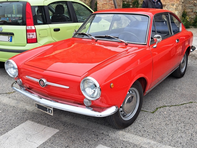 www.targhenere.net/gallery2/wp-content/uploads/2025/05/fiat_850_sport_1.jpg