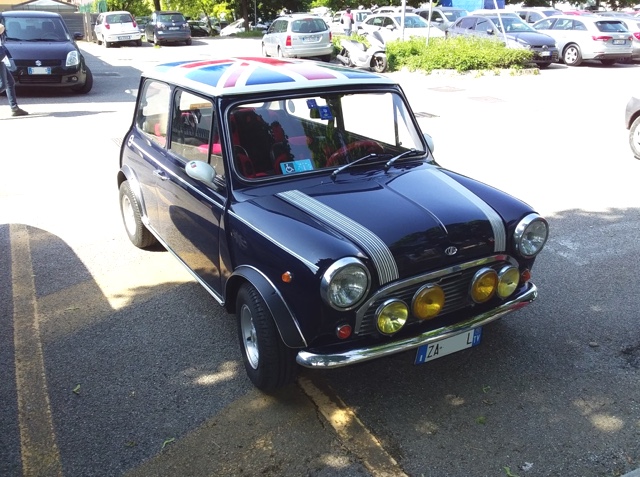 www.targhenere.net/gallery2/wp-content/uploads/2025/05/innocenti_mini_minor_mk3_1971_za_2.jpg