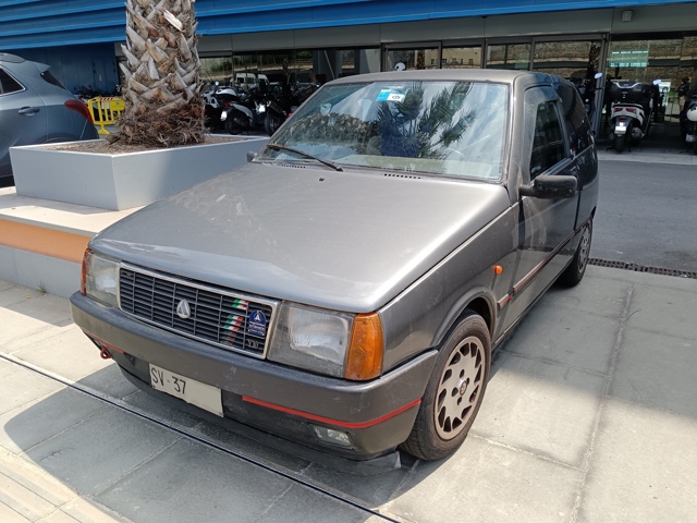 www.targhenere.net/gallery2/wp-content/uploads/2025/06/autobianchi_y10_lx_giu25_front.jpg