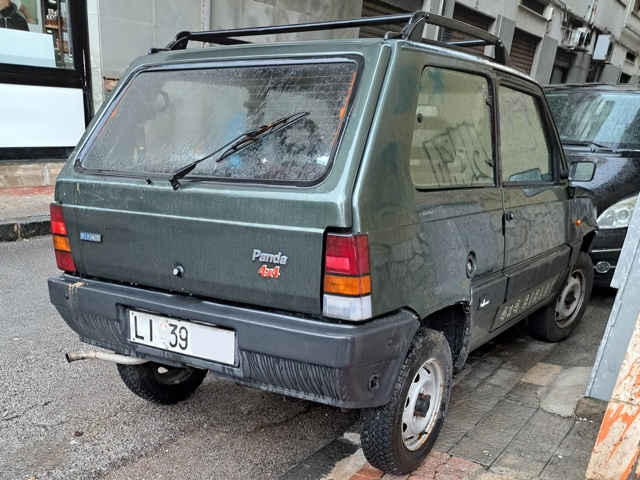 www.targhenere.net/gallery2/wp-content/uploads/2025/06/fiat_panda_1.jpg
