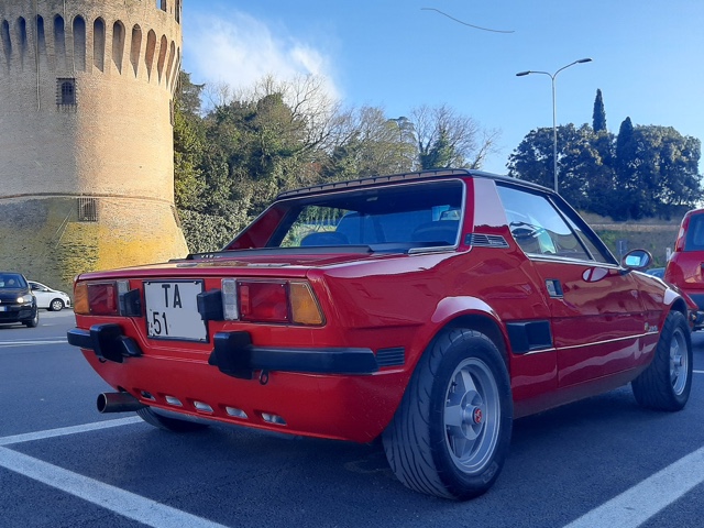 www.targhenere.net/gallery2/wp-content/uploads/2025/06/fiat_x19_retro.jpg