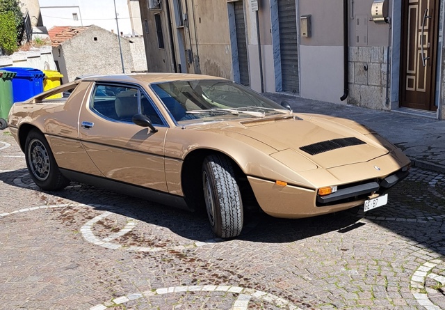 www.targhenere.net/gallery2/wp-content/uploads/2025/06/maserati_merak_2.jpg