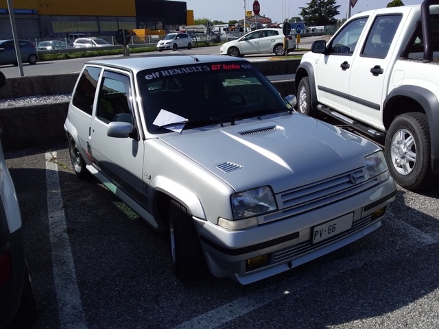 www.targhenere.net/gallery2/wp-content/uploads/2025/06/renault_super_5_gt_turbo_1988_2.jpg