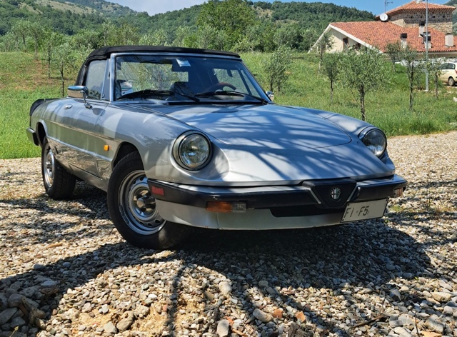 www.targhenere.net/gallery2/wp-content/uploads/2025/07/alfa_romeo_spider_3.jpg