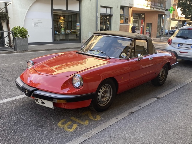 www.targhenere.net/gallery2/wp-content/uploads/2025/07/alfaromeo_1600spider_ged8_foto2.jpg
