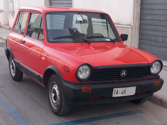 www.targhenere.net/gallery2/wp-content/uploads/2025/07/autobianchi_a112_ta46.jpg