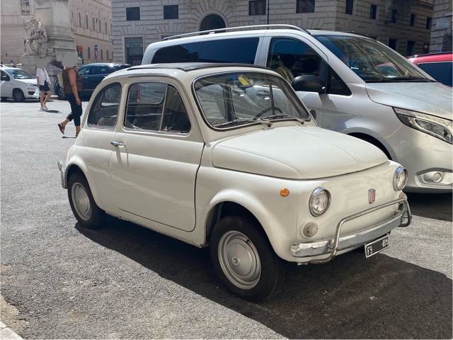 www.targhenere.net/gallery2/wp-content/uploads/2025/07/fiat_500l_romaf9_foto2_teoperry_tn18478.jpg