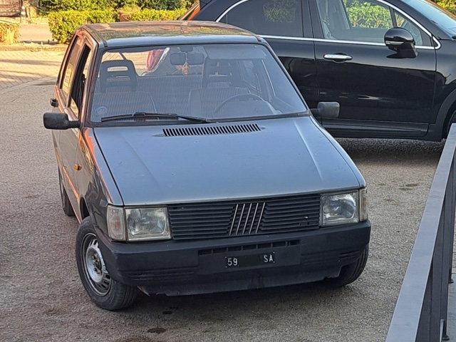 www.targhenere.net/gallery2/wp-content/uploads/2025/07/fiat_uno_2_1.jpg