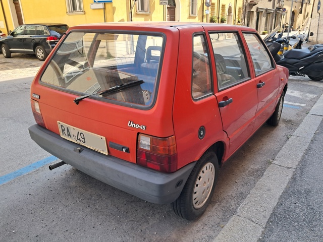 www.targhenere.net/gallery2/wp-content/uploads/2025/07/fiat_uno_retro_oinotna_tn80490.jpg