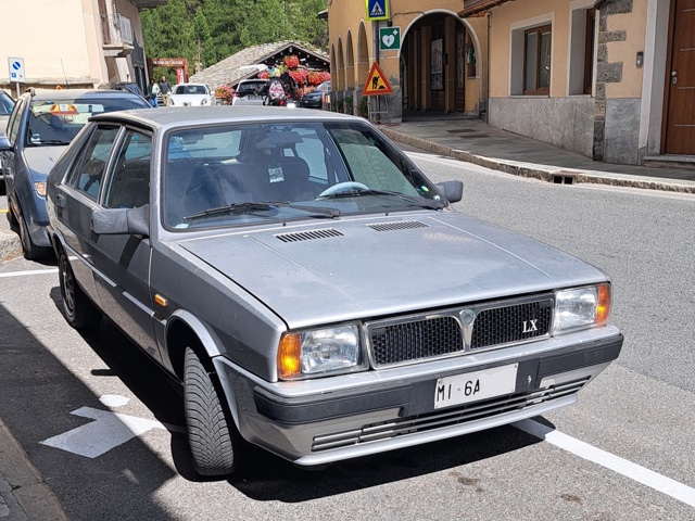 www.targhenere.net/gallery2/wp-content/uploads/2025/07/lancia_delta_2.jpg