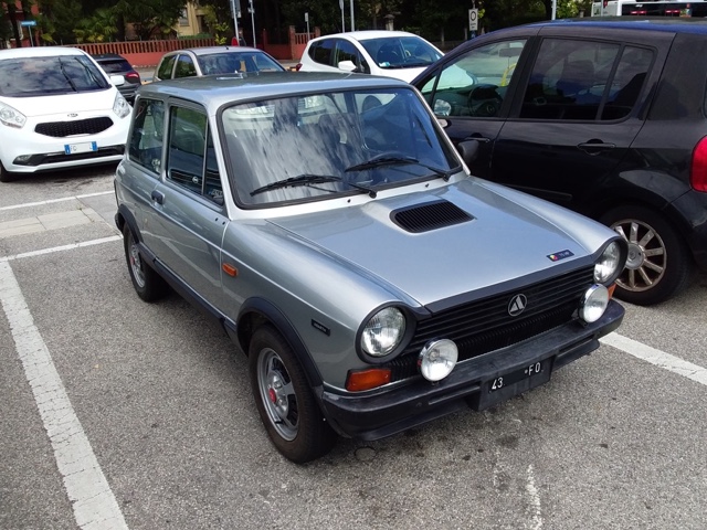 www.targhenere.net/gallery2/wp-content/uploads/2025/08/autobianchi_a112_abarth_70hp_1979_2.jpg