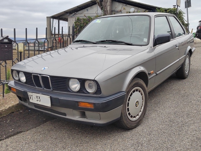 www.targhenere.net/gallery2/wp-content/uploads/2025/08/bmw_e30_vt33.jpg