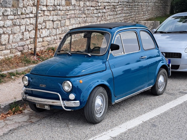 www.targhenere.net/gallery2/wp-content/uploads/2025/08/fiat_500_2_3_argiuliasuper_tn75729.jpg