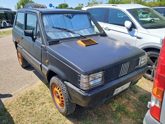 www.targhenere.net/gallery2/wp-content/uploads/2025/08/fiat_panda_fronte.jpg