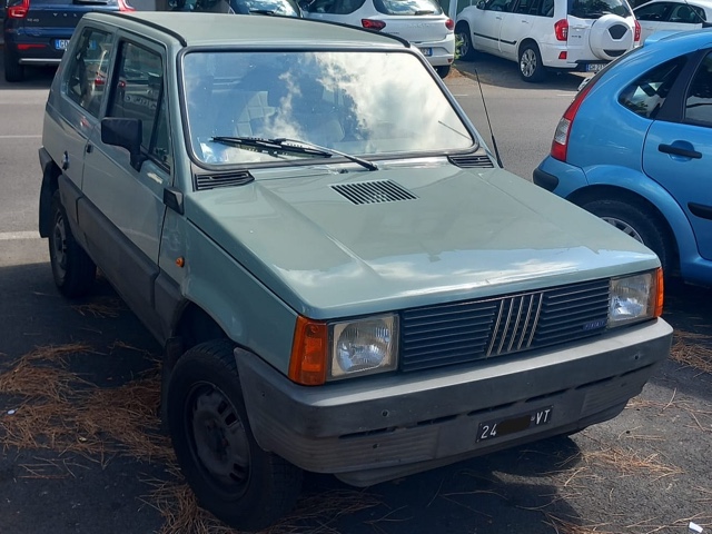 www.targhenere.net/gallery2/wp-content/uploads/2025/08/fiat_panda_vt24.jpg