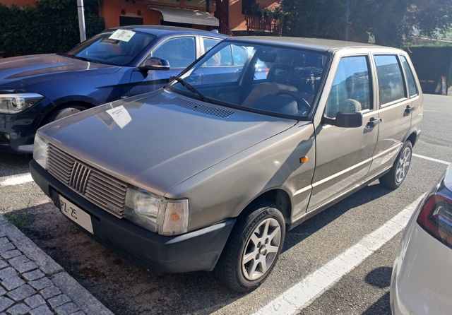 www.targhenere.net/gallery2/wp-content/uploads/2025/08/fiat_uno_60_s_-_1989_1.jpg