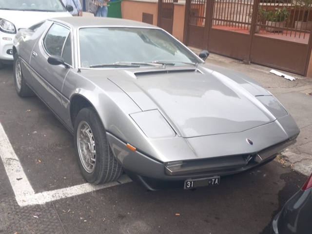 www.targhenere.net/gallery2/wp-content/uploads/2025/08/maserati_merak_ta31.jpg