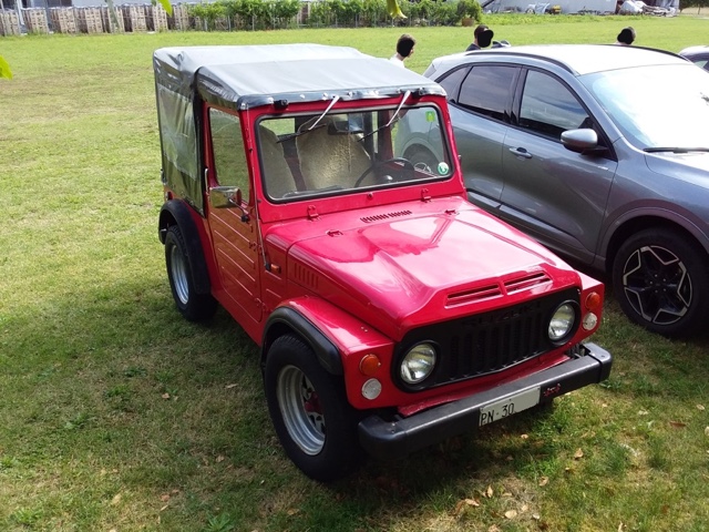 www.targhenere.net/gallery2/wp-content/uploads/2025/08/suzuki_lj_80_nc_1990_2.jpg