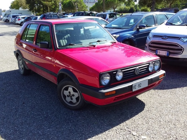 www.targhenere.net/gallery2/wp-content/uploads/2025/09/volkswagen_golf_gl_13_1990_2.jpg