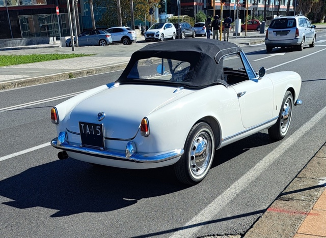 www.targhenere.net/gallery2/wp-content/uploads/2025/10/alfa_romeo_giulietta_spider_1_argiuliasuper_tn75170.jpg