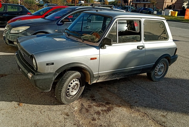 www.targhenere.net/gallery2/wp-content/uploads/2025/10/autobianchi_a112_elite_85_2_strabuzov_tn22132.jpg