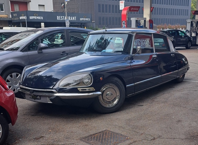 www.targhenere.net/gallery2/wp-content/uploads/2025/10/citroen_ds_argiuliasuper_tn74570.jpg