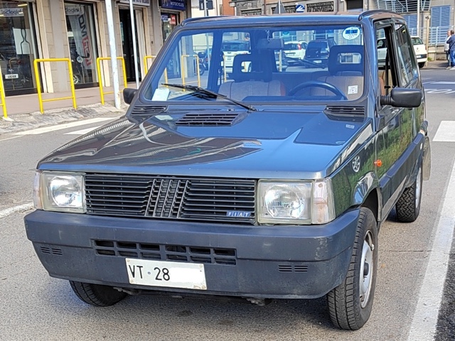www.targhenere.net/gallery2/wp-content/uploads/2025/10/fiat_panda_vt28.jpg