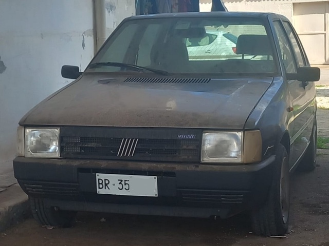 www.targhenere.net/gallery2/wp-content/uploads/2025/10/fiat_uno_br35.jpg