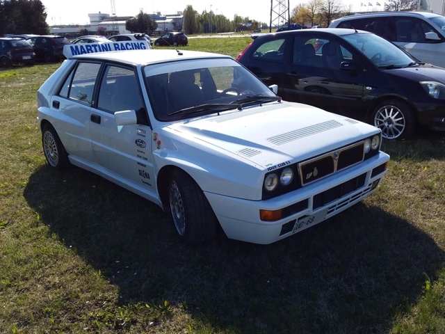 www.targhenere.net/gallery2/wp-content/uploads/2025/10/lancia_delta_hf_integrale_16v_evoluzione_1992_002.jpg