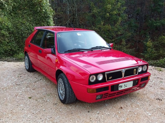 www.targhenere.net/gallery2/wp-content/uploads/2025/10/lancia_delta_hf_integrale_16v_evoluzione_1992_02.jpg