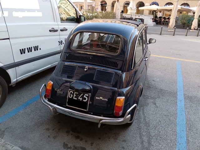 www.targhenere.net/gallery2/wp-content/uploads/2025/11/fiat_500_l_nov25_retro_blowup_tn24105.jpg