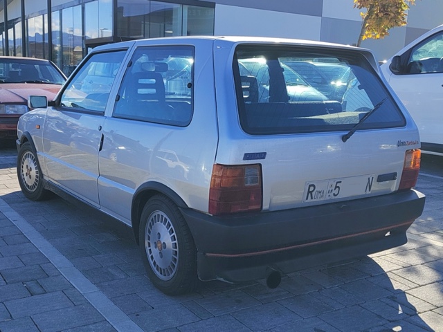 www.targhenere.net/gallery2/wp-content/uploads/2025/11/fiat_uno_turbo_rm5n1.jpg