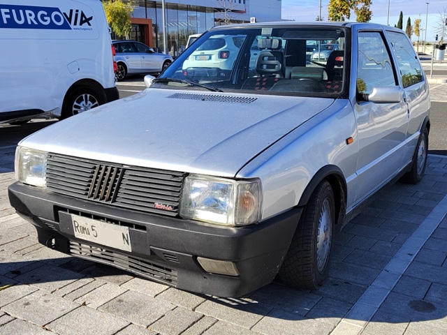 www.targhenere.net/gallery2/wp-content/uploads/2025/11/fiat_uno_turbo_rm5n2.jpg
