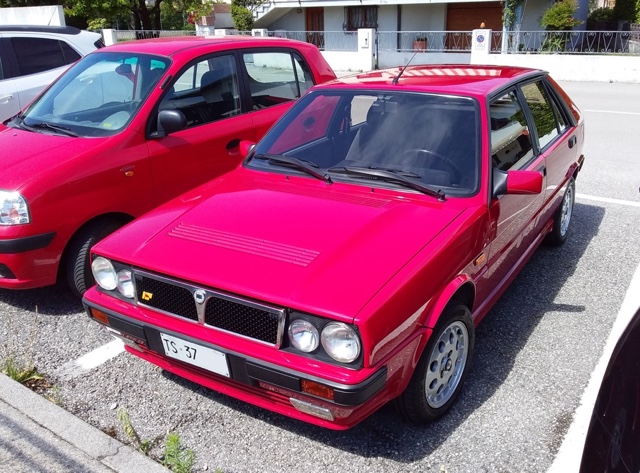 www.targhenere.net/gallery2/wp-content/uploads/2025/11/lancia_delta_hf_turbo_1992_2.jpg