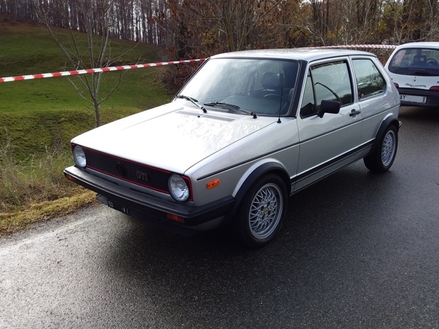 www.targhenere.net/gallery2/wp-content/uploads/2025/11/volkswagen_golf_gti_16_1982_2_deltago_tn21398.jpg