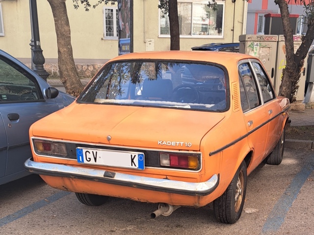 www.targhenere.net/gallery2/wp-content/uploads/2026/01/opel_kadett_1_argiuliasuper_tn5314.jpg