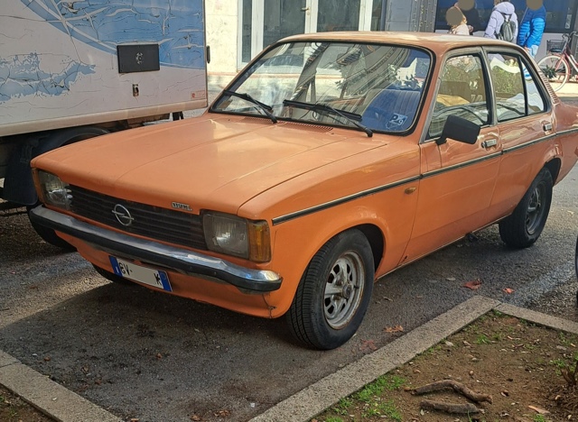 www.targhenere.net/gallery2/wp-content/uploads/2026/01/opel_kadett_2_argiuliasuper_tn5314.jpg