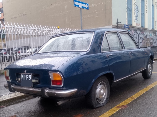 www.targhenere.net/gallery2/wp-content/uploads/2026/01/peugeot504spinte20260105.jpg