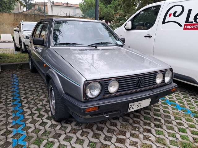 www.targhenere.net/gallery2/wp-content/uploads/2026/01/volkswagen_golf_fronte.jpg