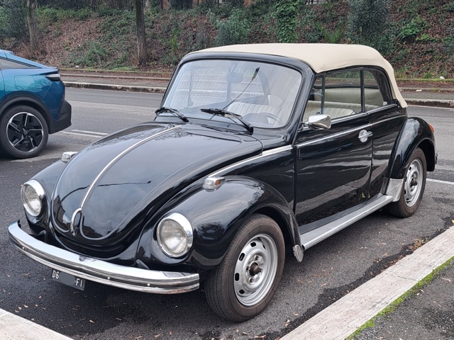 www.targhenere.net/gallery2/wp-content/uploads/2026/01/vw_maggiolone_cabrio_2_argiuliasuper_tn34176.jpg