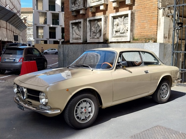www.targhenere.net/gallery2/wp-content/uploads/2026/02/alfaromeogtjunior_markino_tn6281_01.jpg