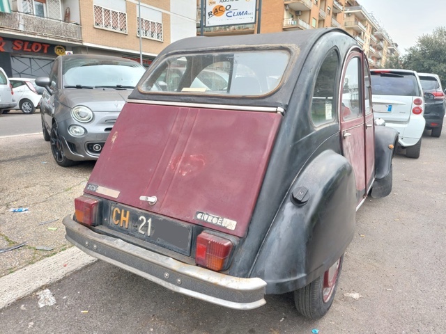 www.targhenere.net/gallery2/wp-content/uploads/2026/02/citroen2cv_bue_tn1531_02.jpg