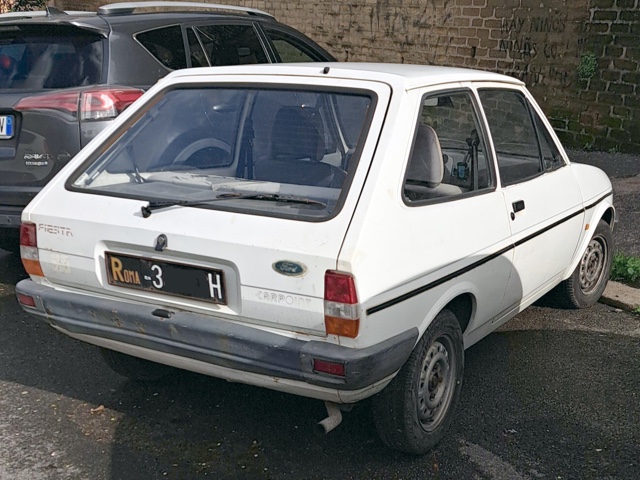 www.targhenere.net/gallery2/wp-content/uploads/2026/02/ford_fiesta_1_argiuliasuper_tn5014.jpg