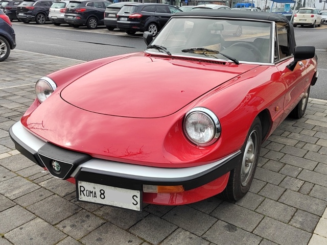 www.targhenere.net/gallery2/wp-content/uploads/2026/03/alfa_romeo_spider_rm8s1.jpg