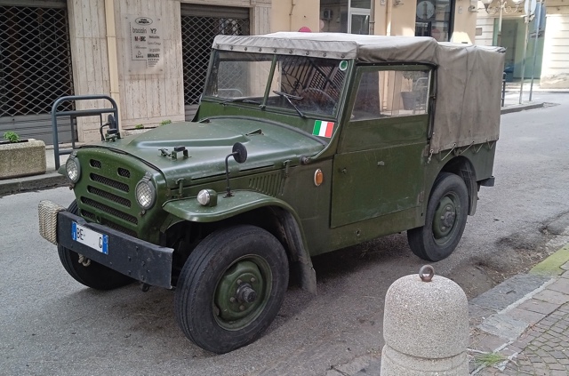 www.targhenere.net/gallery2/wp-content/uploads/2026/03/fiat_campagnola_anteriore.jpg